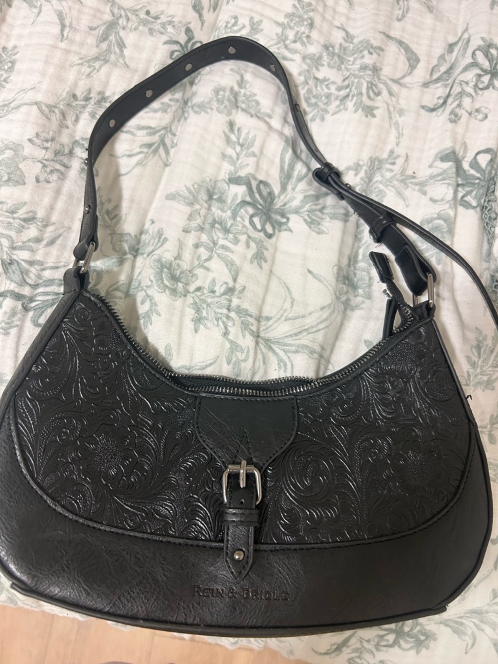 LIKE POST FOR OFFERS BY ME